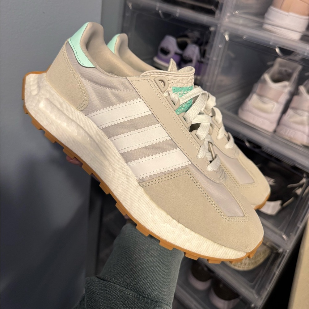 Adidas Retropy E5 size 8 never worn and box kept